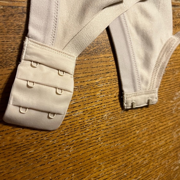 ♥️ Warner’s “Simply Perfect” bra NEW! - Picture 3 of 6